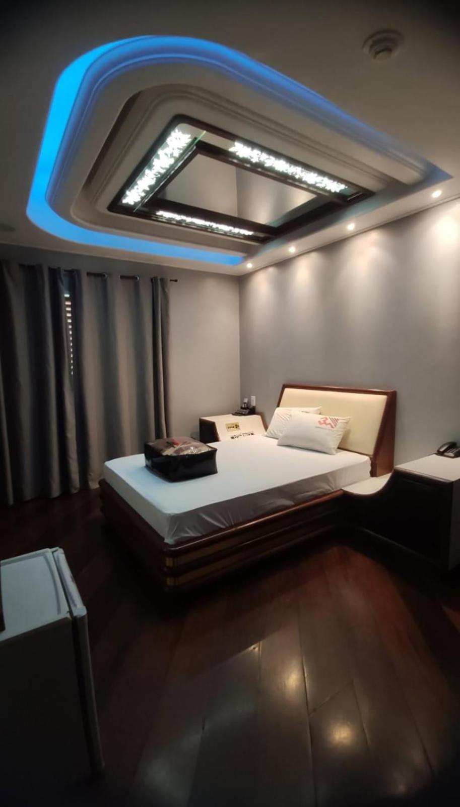 Bruhmom Motel فالينهوس الغرفة الصورة